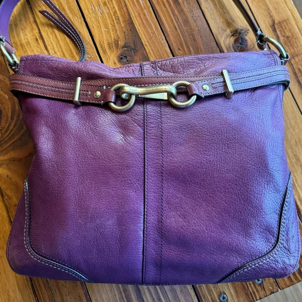 COACH Hampton Shoulder Bag